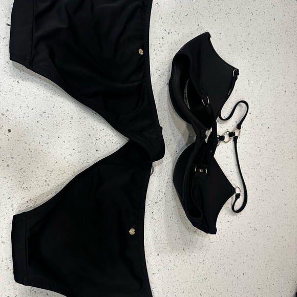 Victoria’s Secret chain bikini set 34D/large excellent Black Women's Swimwear - Picture 5 of 6